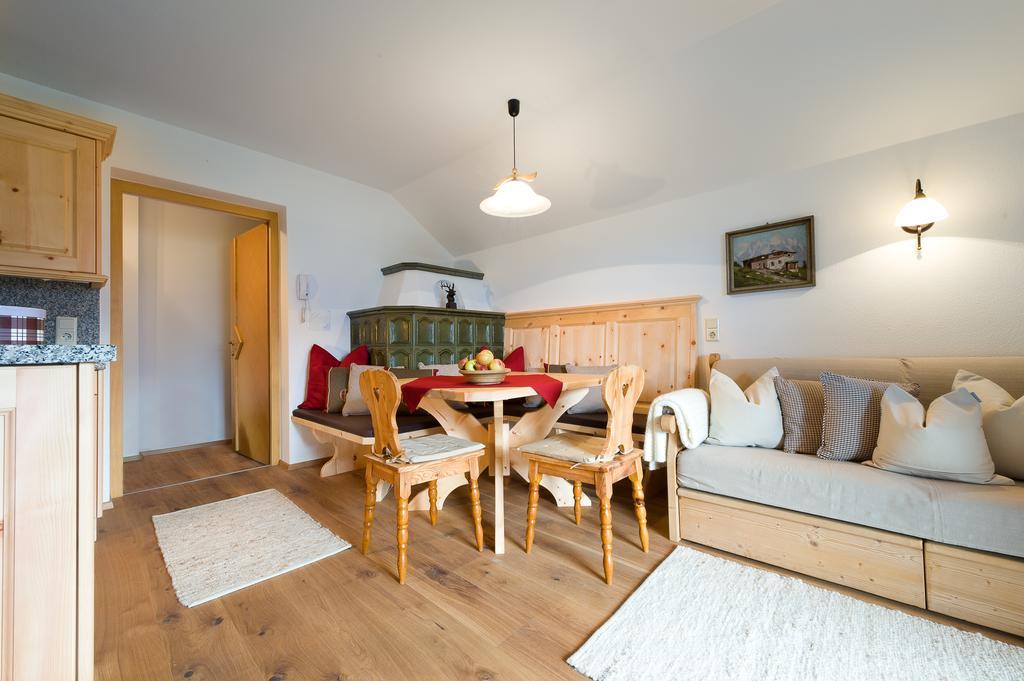 "Innsbruck Moments" Kasperhof Appartements Room photo